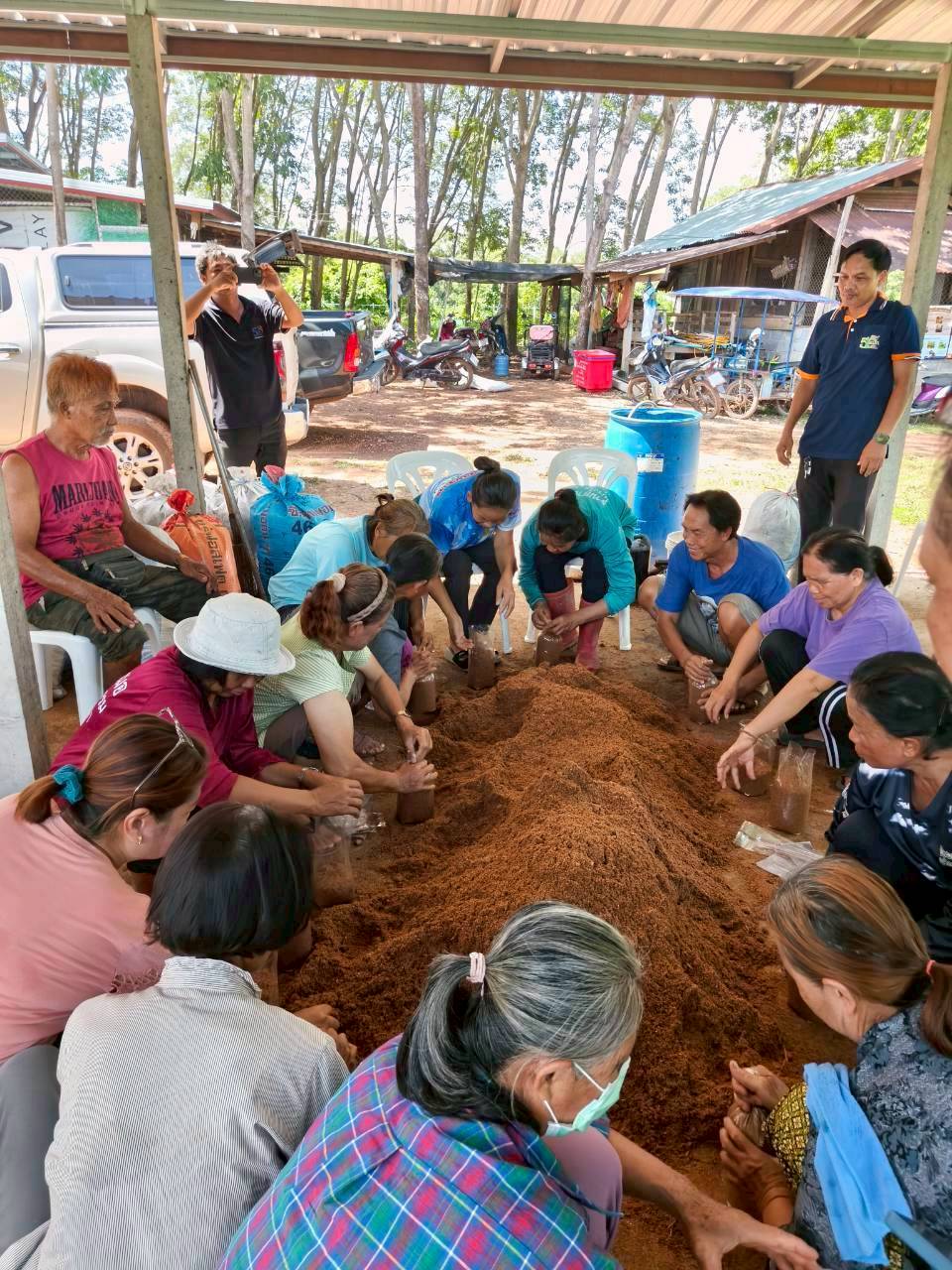 title - อบรม “การสร้างอาชีพในการบริหารจัดการเศษวัสดุเหลือใช้ทางการเกษตรเพื่อเพิ่มมูลค่าเป็นมิตรกับสิ่งแวดล้อม” 